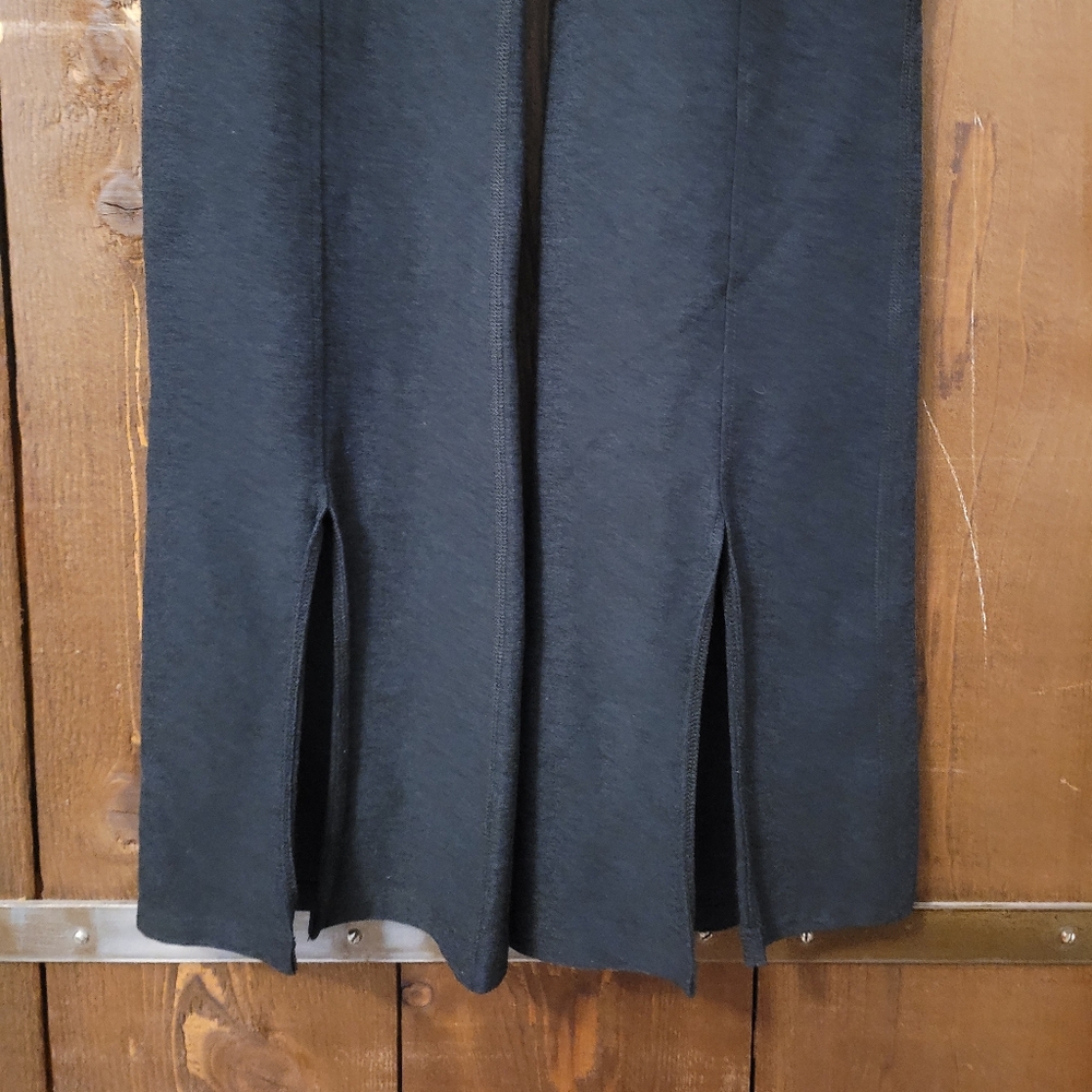Beyond Yoga Spacedye Make the Cut Split Ankle Pants - Picture 3 of 5